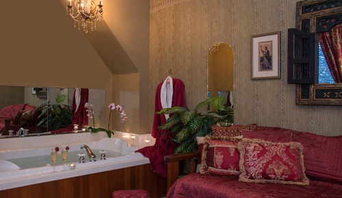 Honeymoon Double Room, 1 King Bed with Sofa bed, Fireplace, Garden View