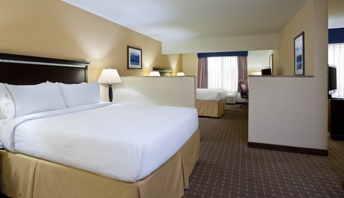 Suite, 2 Queen Beds (Additional Living Area)