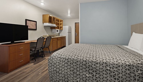 Suite, 1 Queen Bed, Accessible, Non Smoking