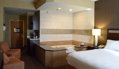 Standard Room, 1 King Bed, Jetted Tub