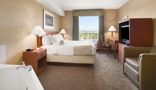 Suite, 1 King Bed, Non Smoking