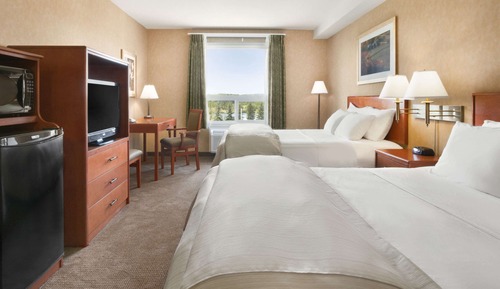 Efficiency, Room, 2 Queen Beds, Non Smoking