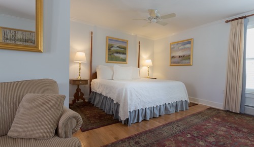 Suite (Green Briar)