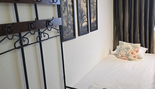 Deluxe Triple Room (with Shower)