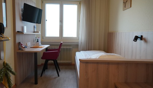 Single Room, Shared Bathroom