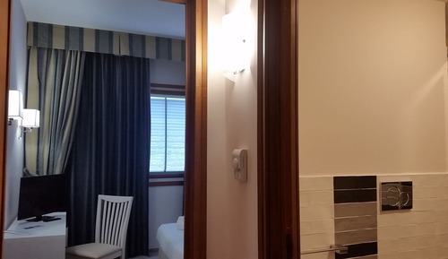 Family Room, 2 Bedrooms, Connecting Rooms, Courtyard View