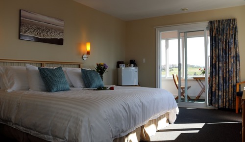 Oceanfront Honeymoon King Room with Sunporch
