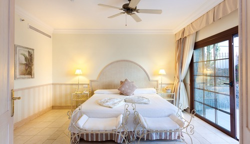 Junior Suite (2 adults and 2 children)