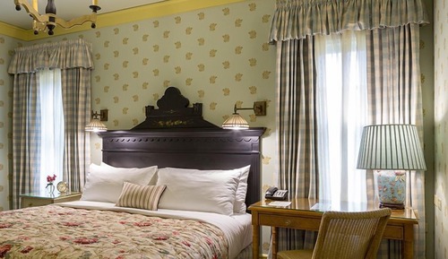 Signature Suite