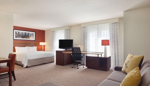 Studio, 1 King Bed with Sofa bed (Hearing Accessible)
