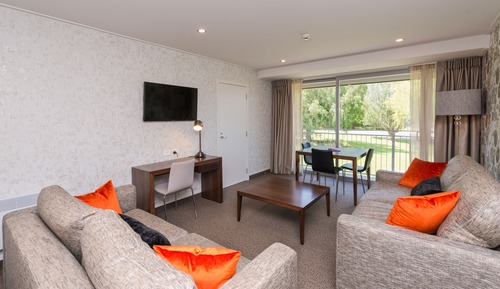One Bedroom Suite King 