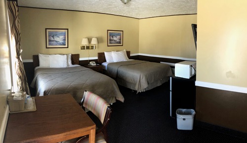 Economy Room, 2 Queen Beds