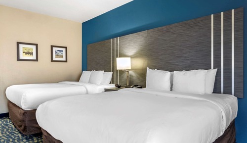 Standard Room, 2 Queen Beds, Non Smoking