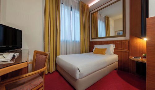 Economy Single Room, Mobility Accessible