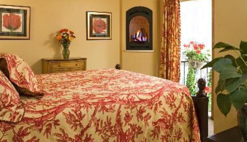 Standard Double Room, Ensuite (09 Little Red Verandah)