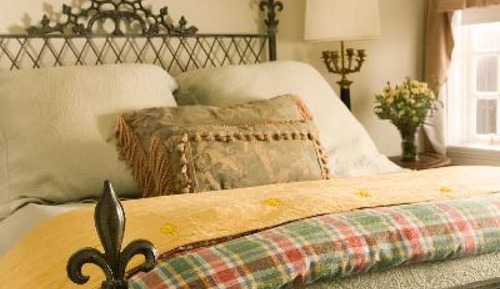 Standard Double Room, Ensuite (08 Verandah)