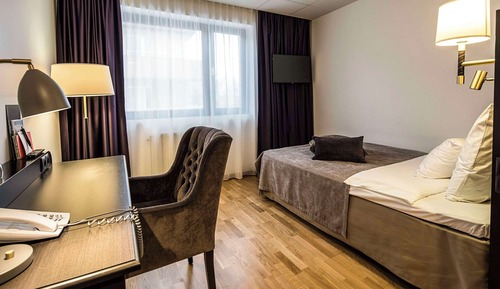 Single Room (Compact)