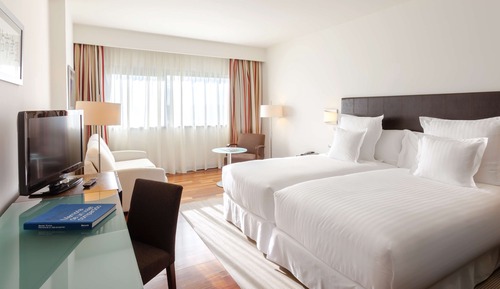 Superior Room (Familiar Use, 2 adults + 1 child)