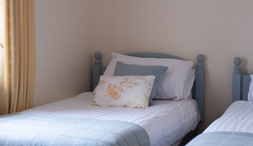 Apartment, 2 Bedrooms, Courtyard Area (Holly Apartment)