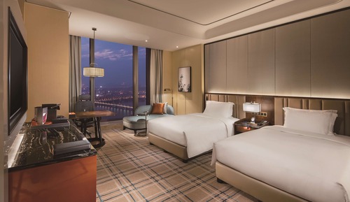 Room, 2 Twin Beds, River View