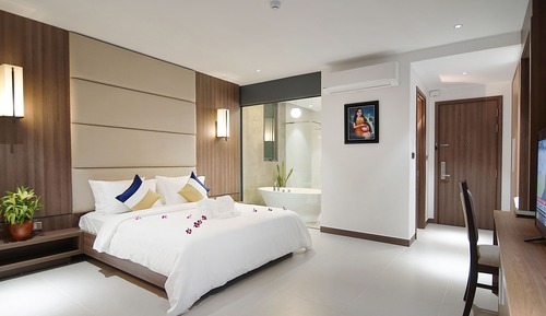Executive Suite, 1 Bedroom, City View