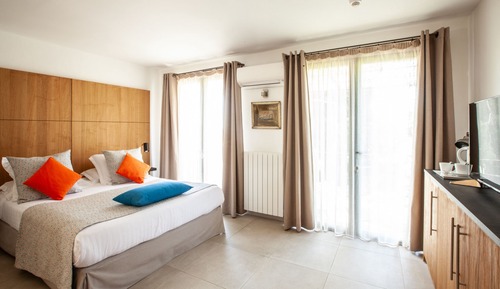 Executive Double Room, Balcony (ROMARIN)
