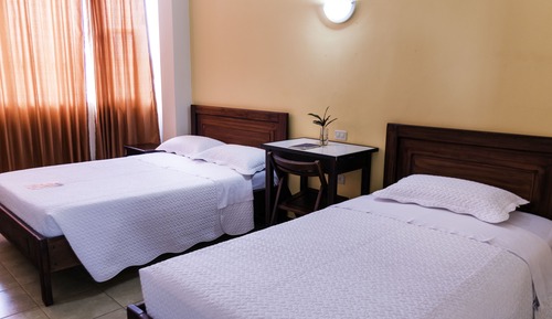 Triple Room, Multiple Beds