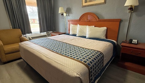 Standard Room, 1 King Bed, Non Smoking