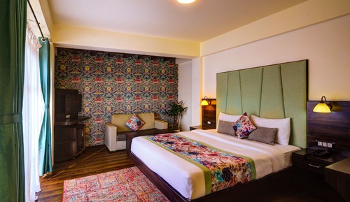 Luxury Room with Balcony