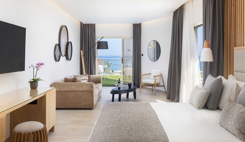 Limonia Terrace Suite Sea View with Outdoor Whirlpool