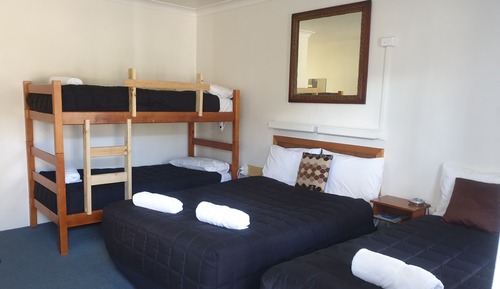 Family Room (Double, King Single & Bunk) 