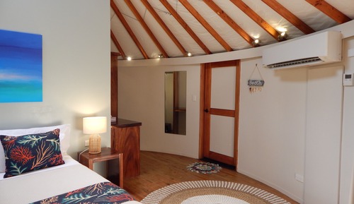 Deluxe Studio Suite