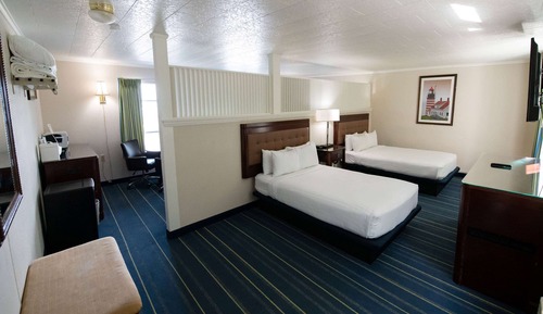 Suite, 2 Double Beds, Non Smoking