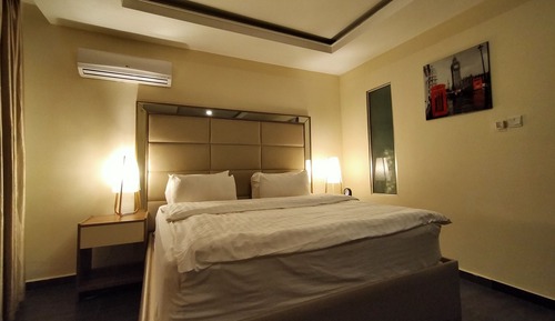 Executive Suite