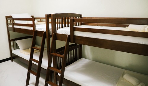 Comfort Shared Dormitory, Men only