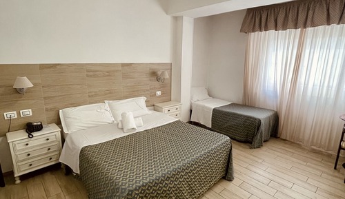 Comfort Triple Room