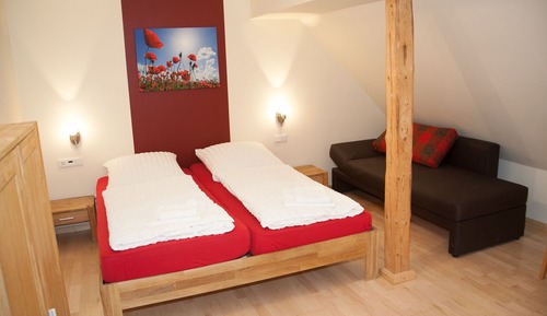 Standard Triple Room (13)