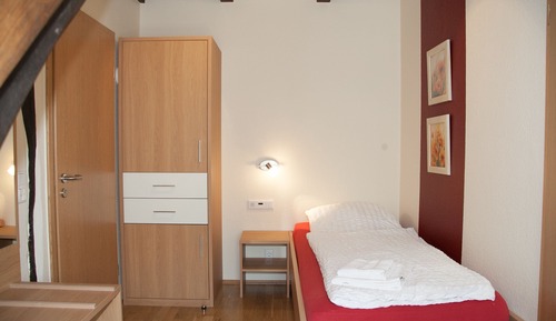 Standard Single Room (7)