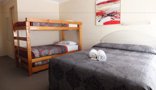 Motel Unit 5 Berth