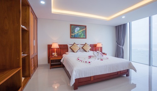 Suite, Ocean View