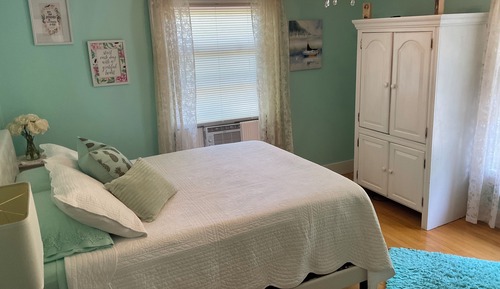 Single Room, 1 Queen Bed