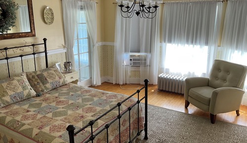 Classic Double Room Single Use, 1 Queen Bed with Sofa bed, Garden View