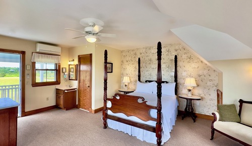 Room, 1 Queen Bed, Non Smoking, Partial Ocean View