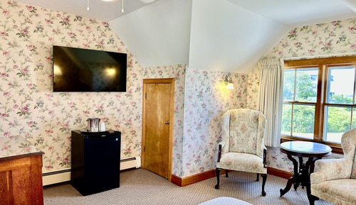 Room, 1 Queen Bed, Non Smoking, Garden View