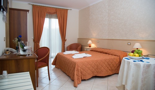 Suite, Bathtub