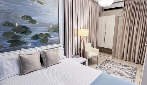 Room 506