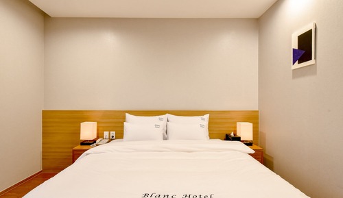 Room, Terrace