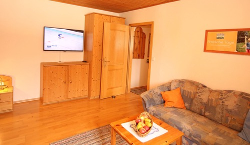 Family Room, 2 Bedrooms