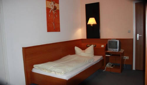 Basic Single Room
