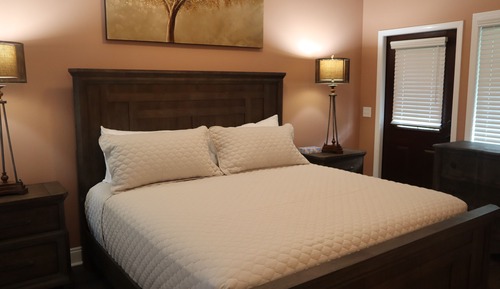 Classic Cabin, 1 King Bed